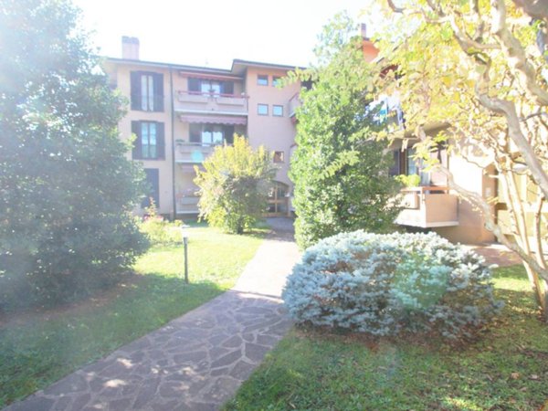 appartamento in vendita a Mapello in zona Prezzate