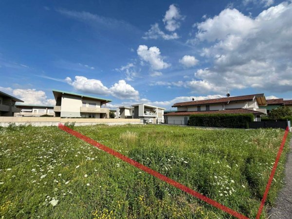 terreno edificabile in vendita a Mapello