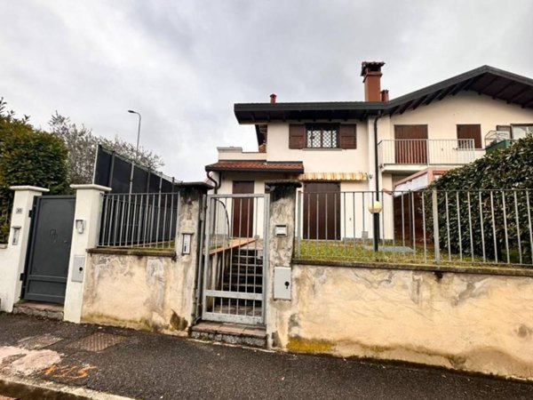 appartamento in vendita a Mapello in zona Piana