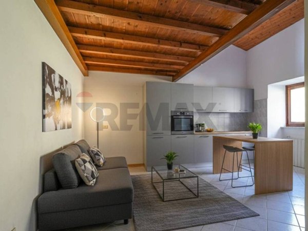 appartamento in vendita a Mapello in zona Volpera