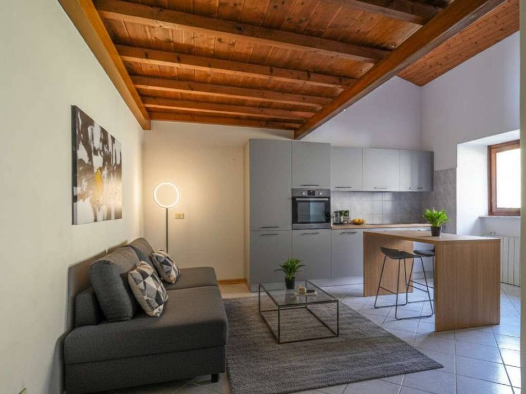 appartamento in vendita a Mapello in zona Volpera