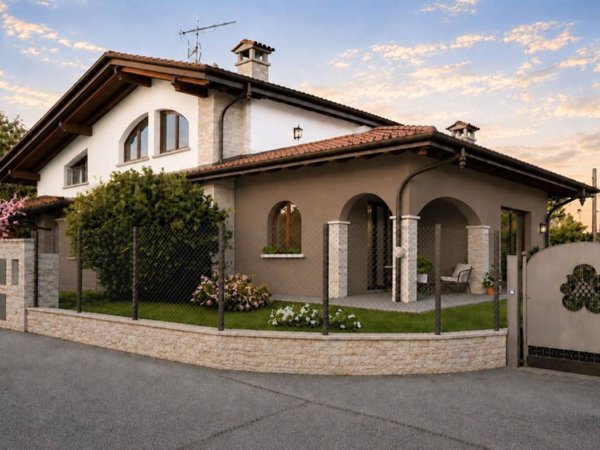 casa indipendente in vendita a Mapello in zona Prezzate