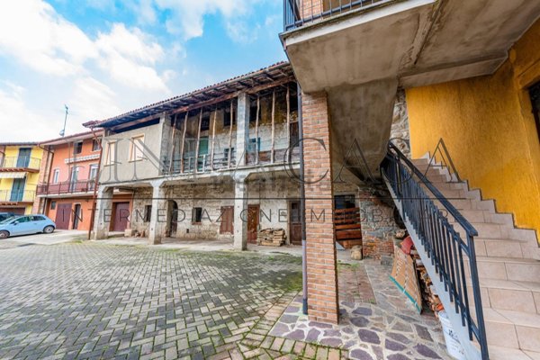 casa indipendente in vendita a Mapello in zona Prezzate