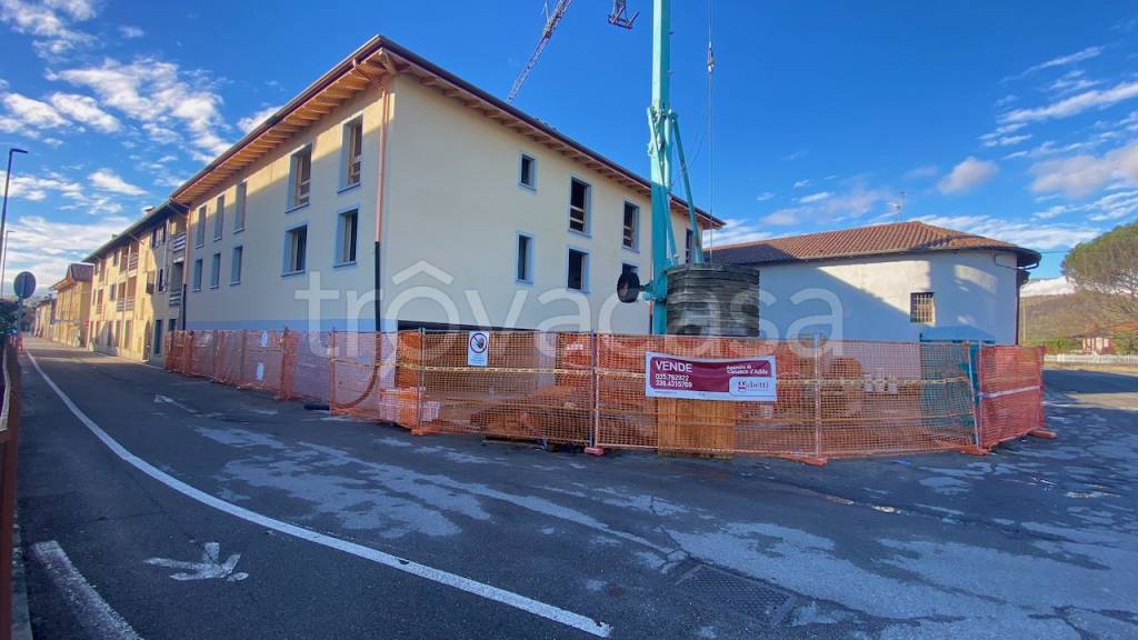 appartamento in vendita a Mapello in zona Valtrighe