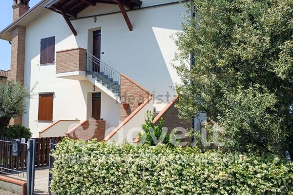 appartamento in vendita a Mapello in zona Carvisi