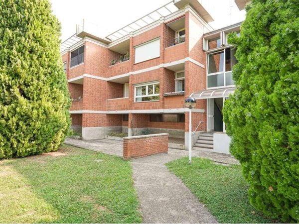 appartamento in vendita a Mapello in zona Carvisi