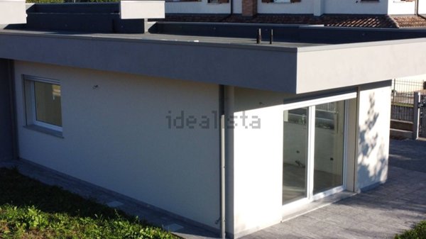 casa indipendente in vendita a Mapello in zona Piana