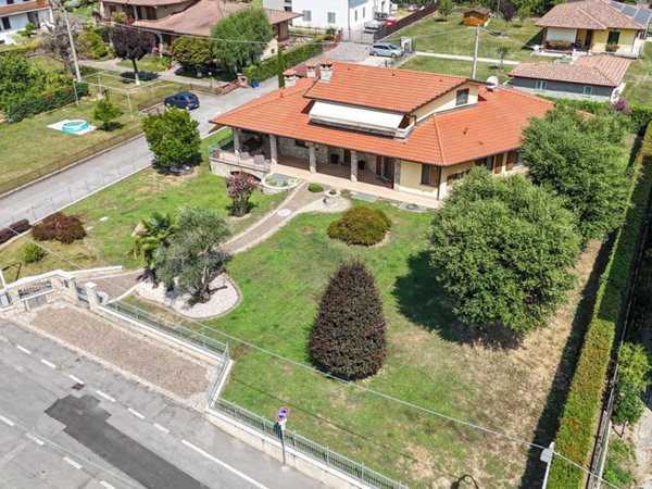 casa indipendente in vendita a Mapello in zona Prezzate