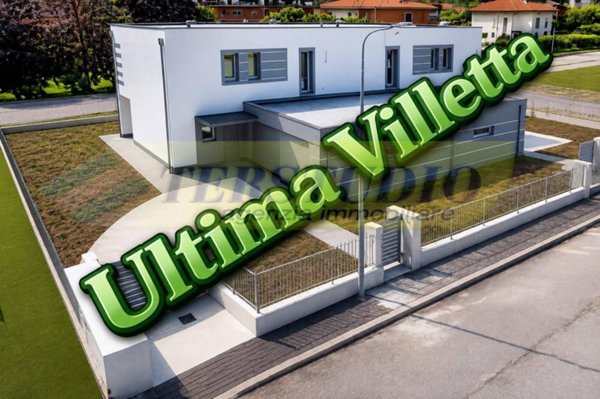 casa indipendente in vendita a Mapello in zona Carvisi