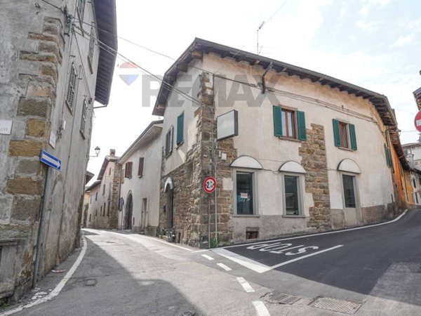 appartamento in vendita a Mapello in zona Carvisi