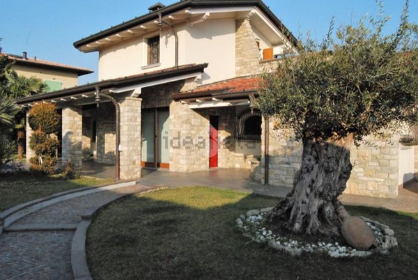 casa indipendente in vendita a Martinengo