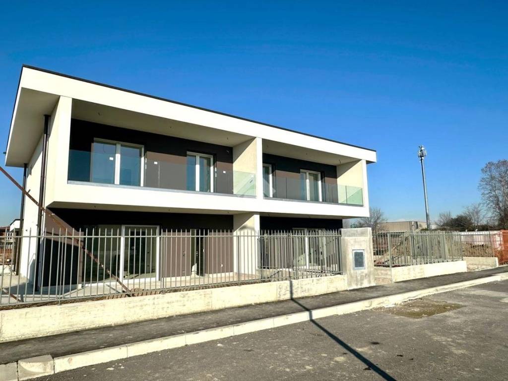 casa indipendente in vendita a Martinengo