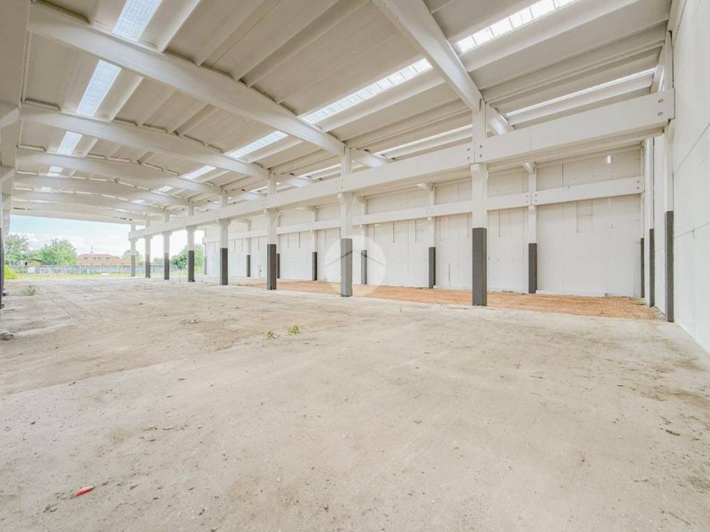 locale commerciale in vendita a Martinengo