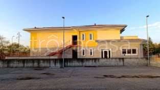 negozio in vendita a Martinengo