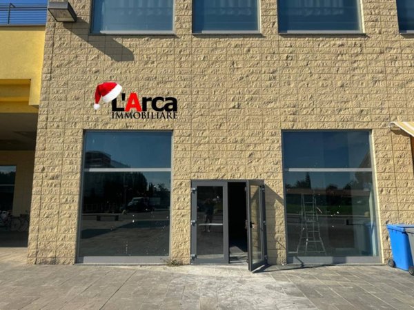 negozio in vendita a Martinengo