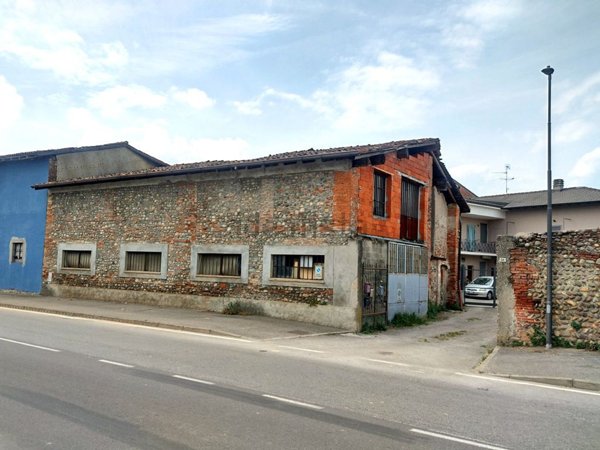 locale di sgombero in vendita a Martinengo