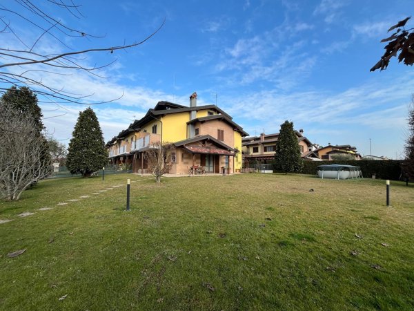 casa indipendente in vendita a Martinengo