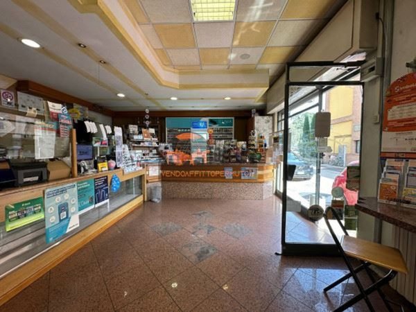locale commerciale in vendita a Martinengo