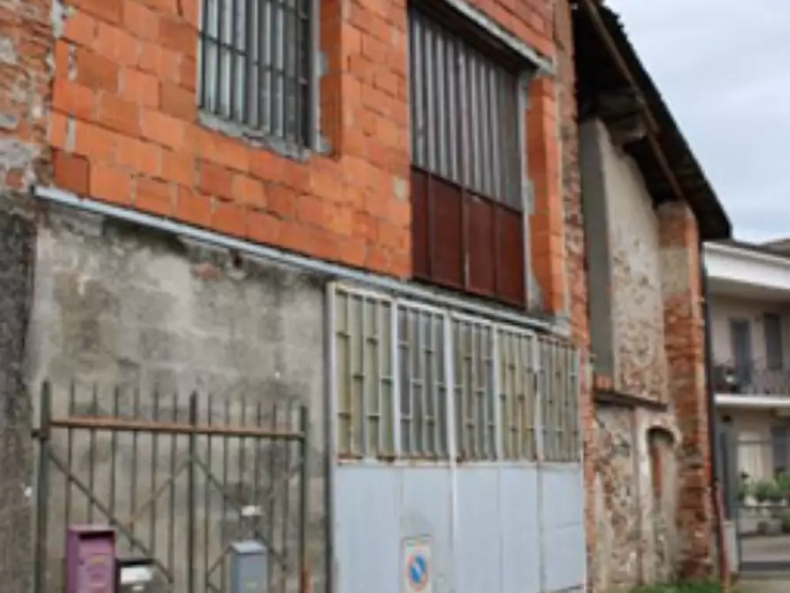 locale di sgombero in vendita a Martinengo