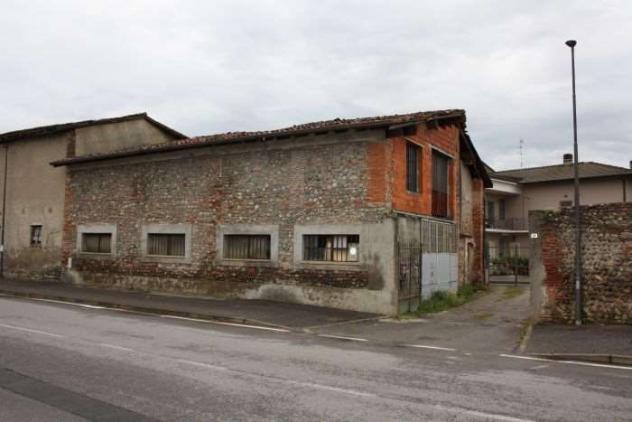 locale commerciale in vendita a Martinengo