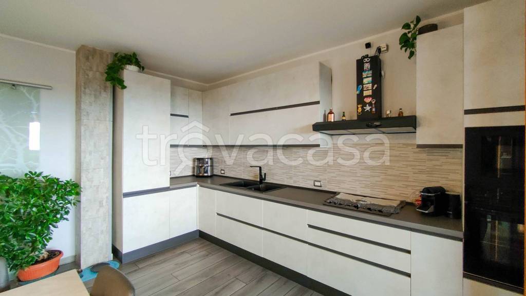 appartamento in vendita a Martinengo in zona Cortenuova di Sopra