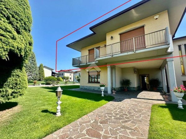 casa indipendente in vendita a Martinengo