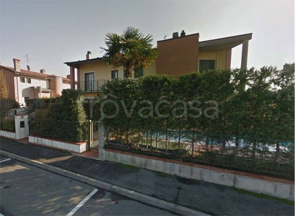 casa indipendente in vendita a Martinengo in zona Cortenuova di Sopra