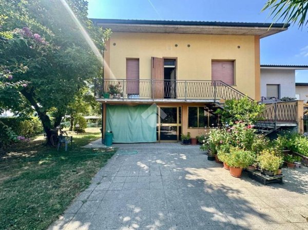 casa indipendente in vendita a Martinengo