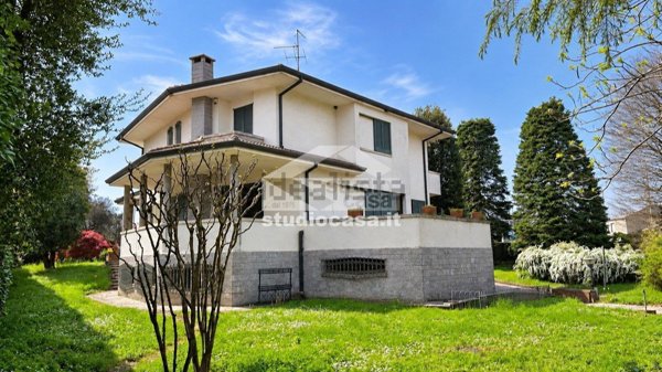 casa indipendente in vendita a Martinengo