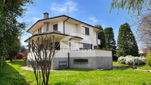 casa indipendente in vendita a Martinengo