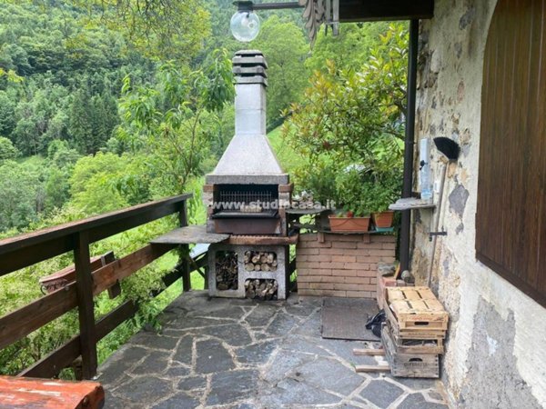 casa indipendente in vendita a Mezzoldo