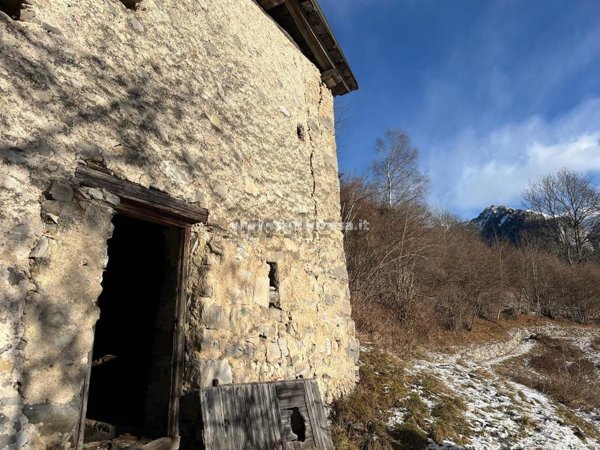 appartamento in vendita a Mezzoldo in zona Sparavera