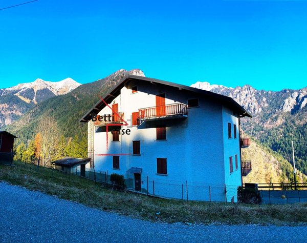 appartamento in vendita a Mezzoldo in zona Sparavera