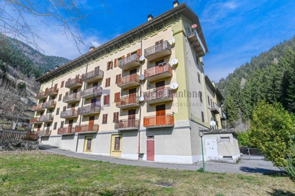 appartamento in vendita a Mezzoldo in zona Sparavera