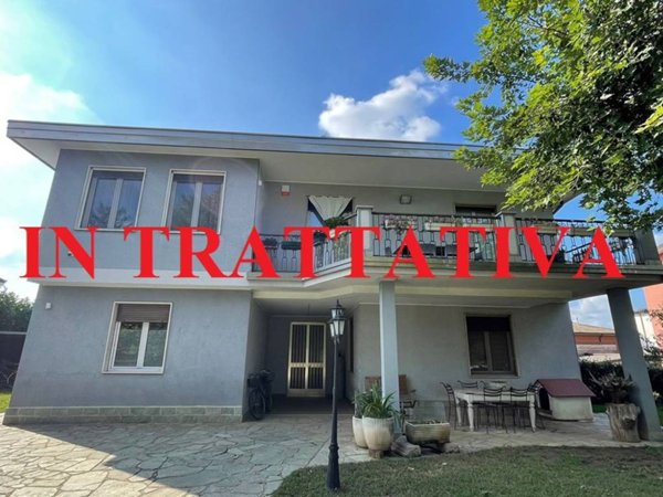casa indipendente in vendita a Misano di Gera d'Adda