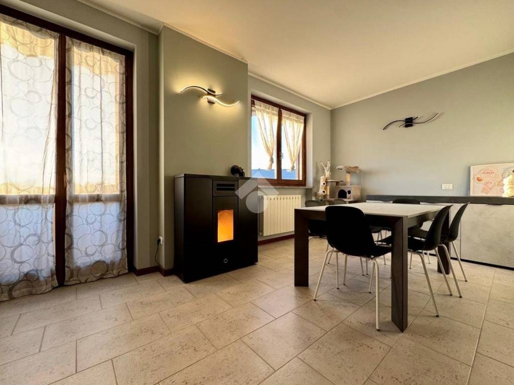 casa indipendente in vendita a Misano di Gera d'Adda