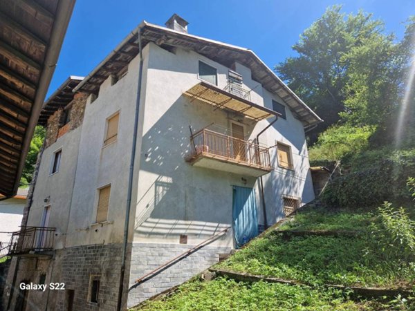 casa indipendente in vendita a Moio de' Calvi