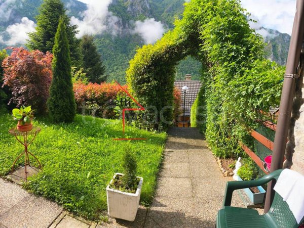 appartamento in vendita a Moio de' Calvi in zona Foppo