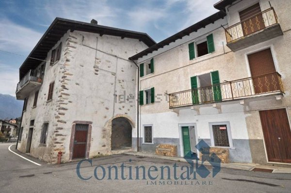 appartamento in vendita a Moio de' Calvi in zona Curto