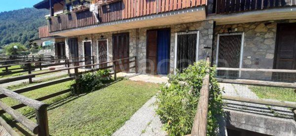 appartamento in vendita a Moio de' Calvi in zona Foppo