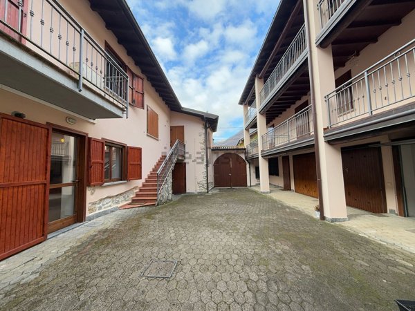 appartamento in vendita a Monasterolo del Castello