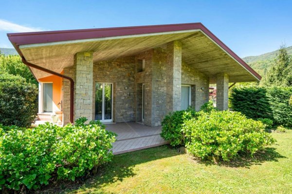 casa indipendente in vendita a Monasterolo del Castello