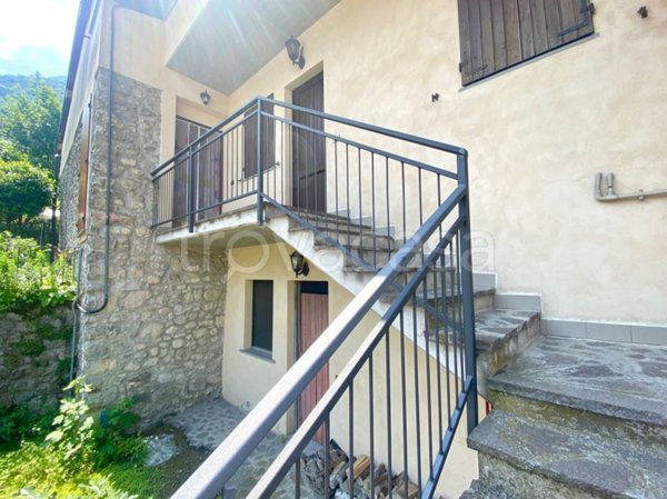 appartamento in vendita a Monasterolo del Castello