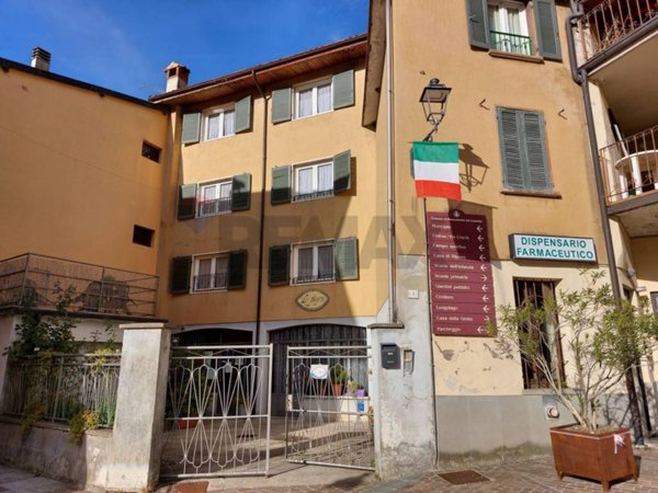 appartamento in vendita a Monasterolo del Castello