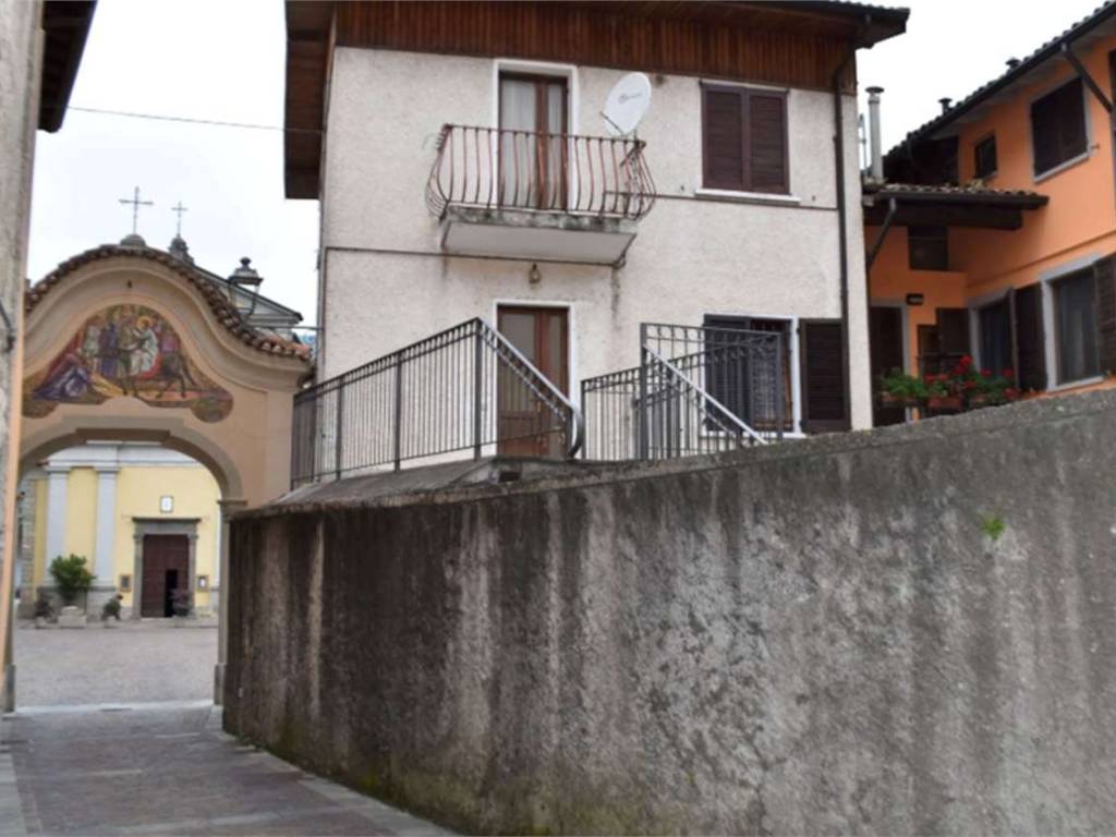 appartamento in vendita a Monasterolo del Castello