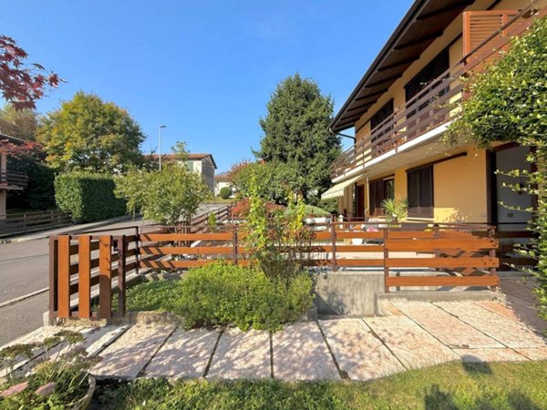 appartamento in vendita a Monasterolo del Castello