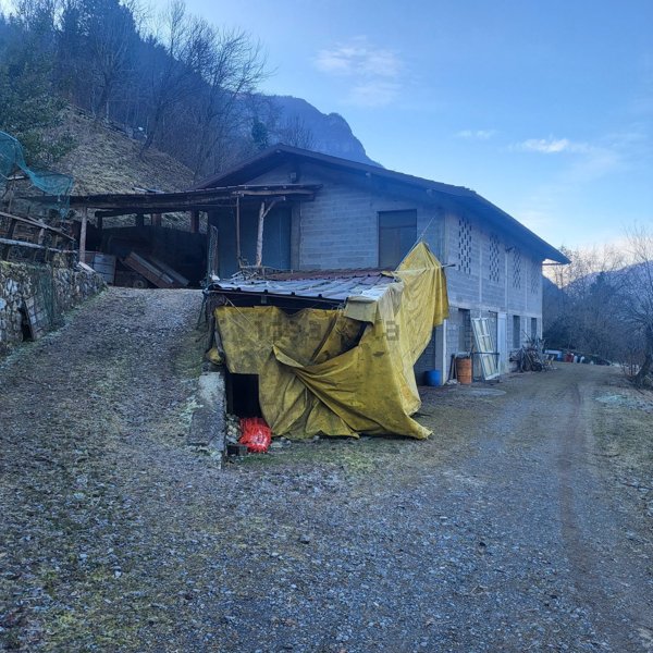 appartamento in vendita a Monasterolo del Castello