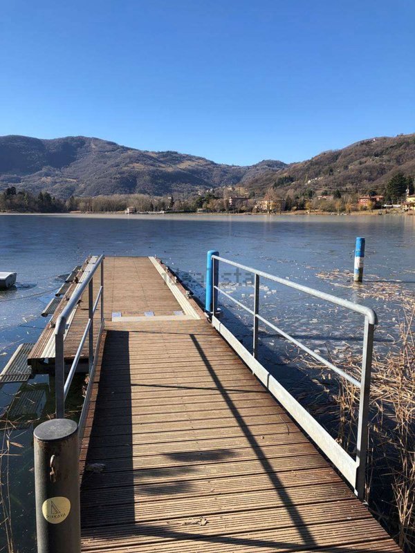 villa in vendita a Monasterolo del Castello