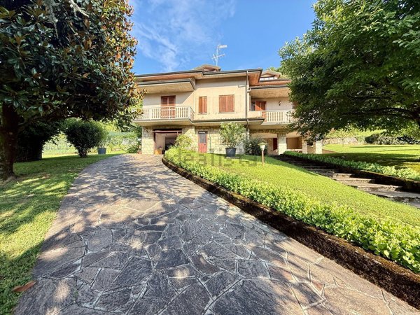 casa indipendente in vendita a Monasterolo del Castello