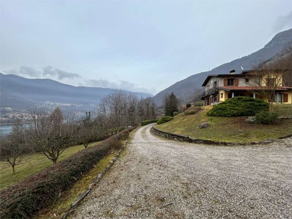 casa indipendente in vendita a Monasterolo del Castello